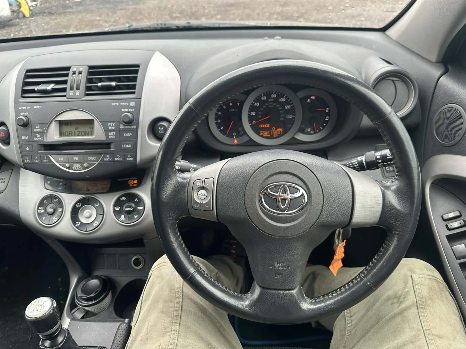 Toyota Rav4 . 2 D-4D 136 к. с. , 2007 г НА ЧАСТИ, снимка 11 - Автомобили и джипове - 52982399