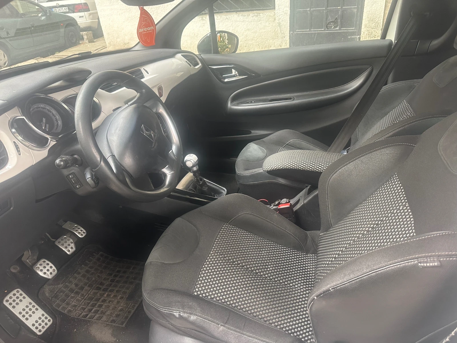 Citroen DS3 1.6vti - изображение 8