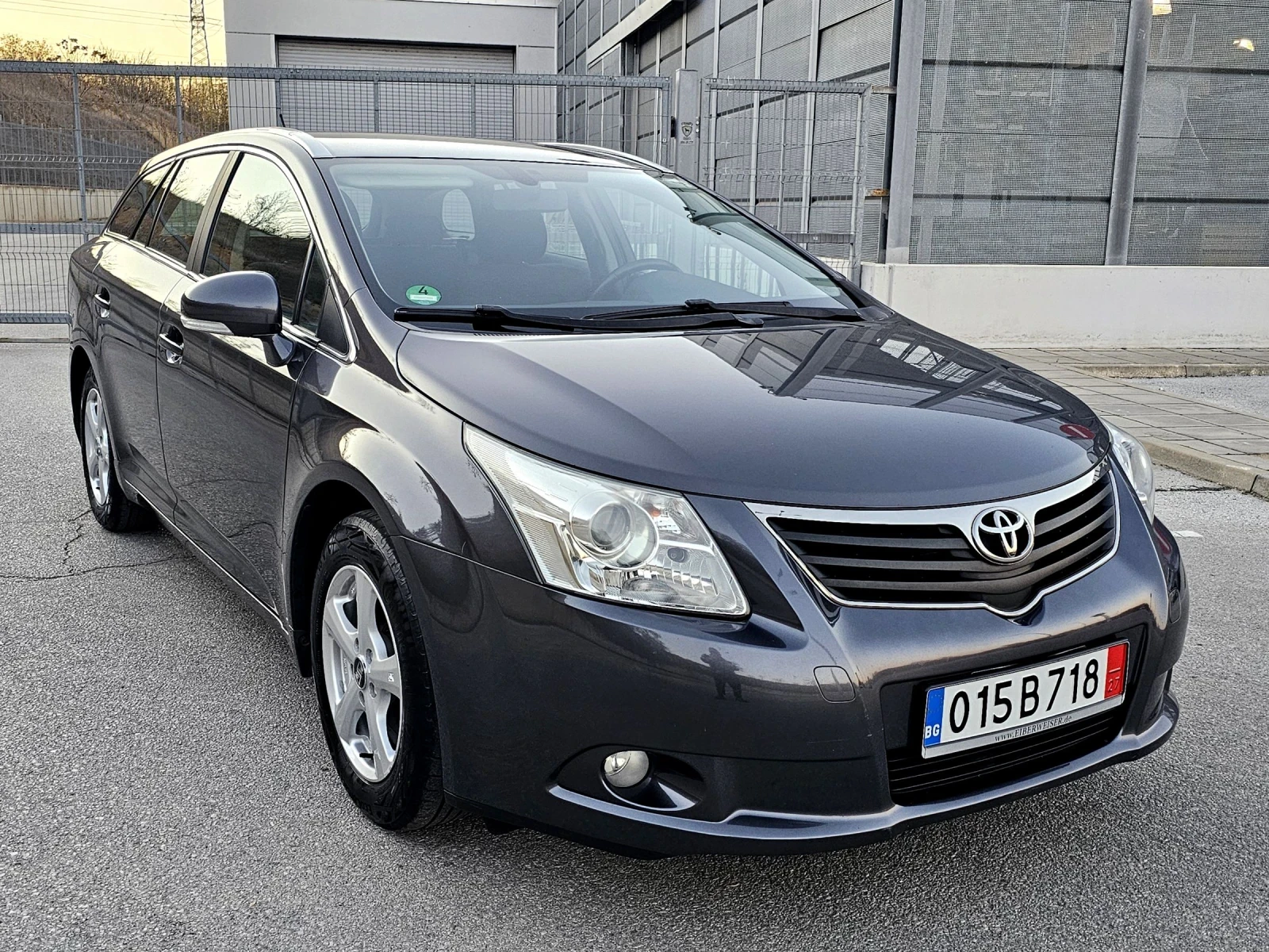 Toyota Avensis 1.8 147к.с Пълна сервизна история!!! - изображение 3