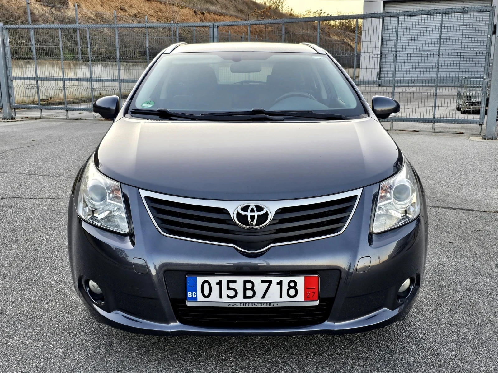 Toyota Avensis 1.8 147к.с Пълна сервизна история!!! - изображение 2