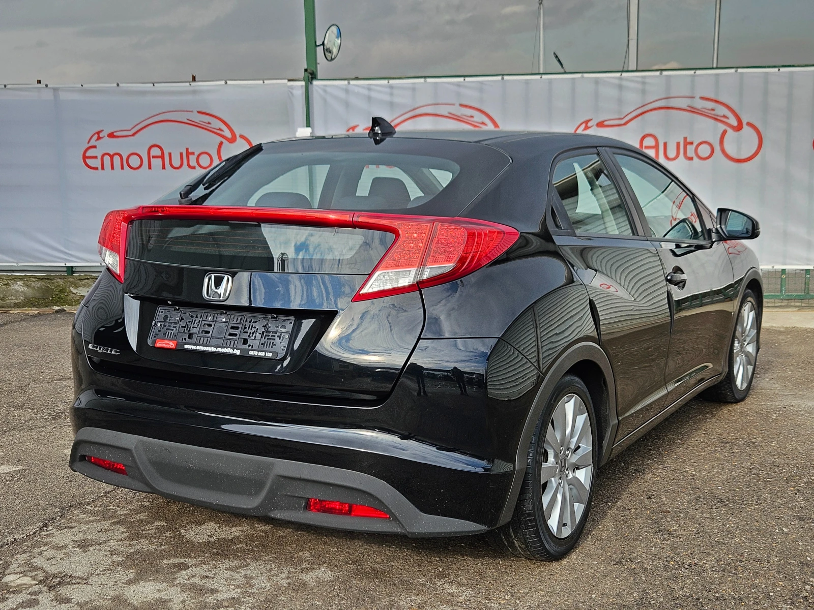 Honda Civic 1.4I/122000км/99k.c/6ск/LED/NAVI/БЛУТУТ/EURO5B/ТОП - изображение 3