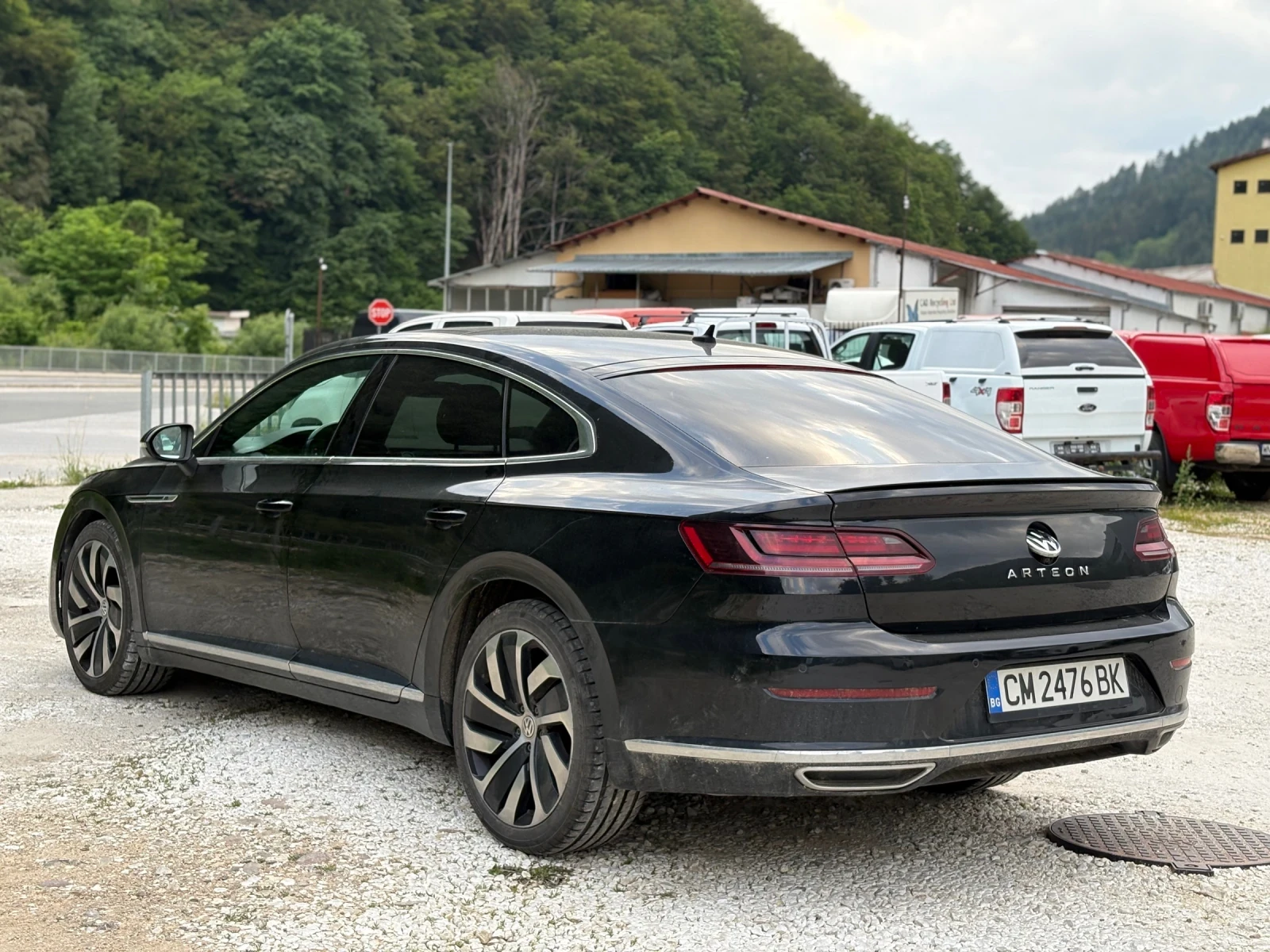 VW Arteon 2.0 TDI* 190кс* R-Line* DSG* Distronik* Kamera* EU - изображение 3