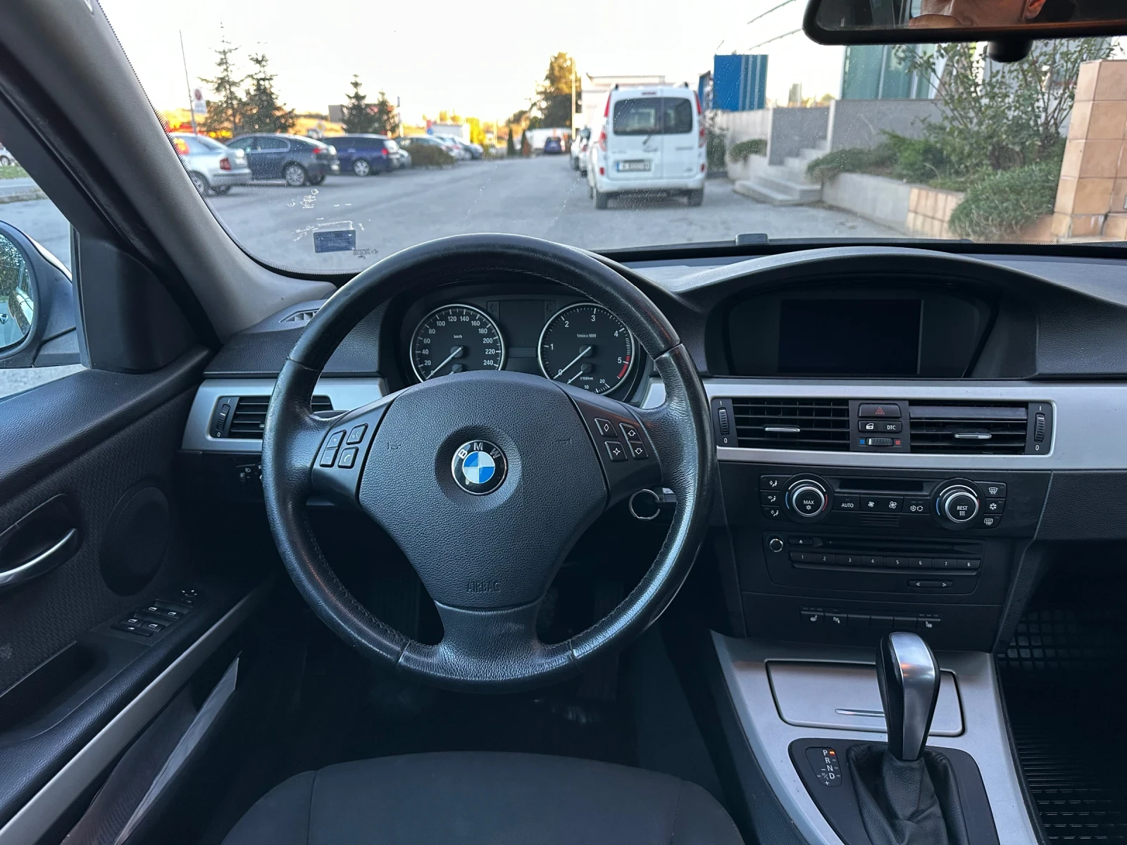 BMW 318 143k Face Navi Automatic  - изображение 7
