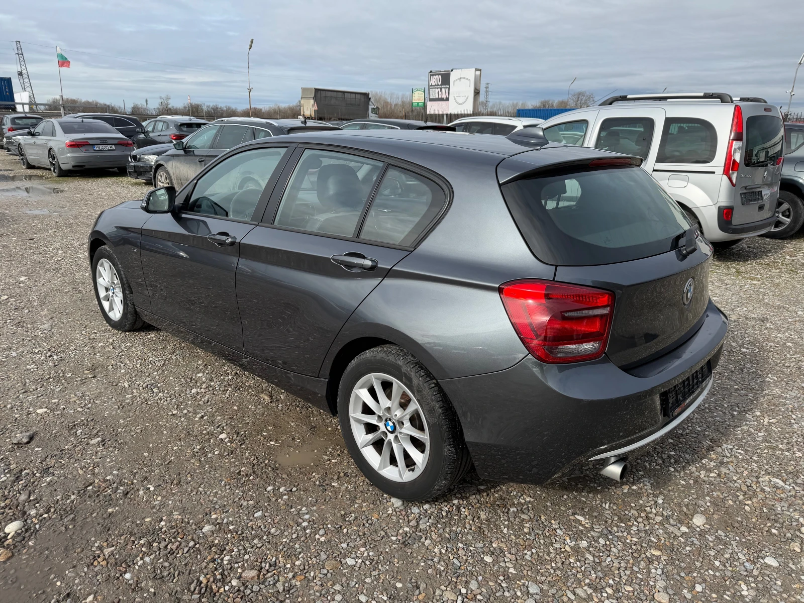 BMW 118 2.0 D  - изображение 7