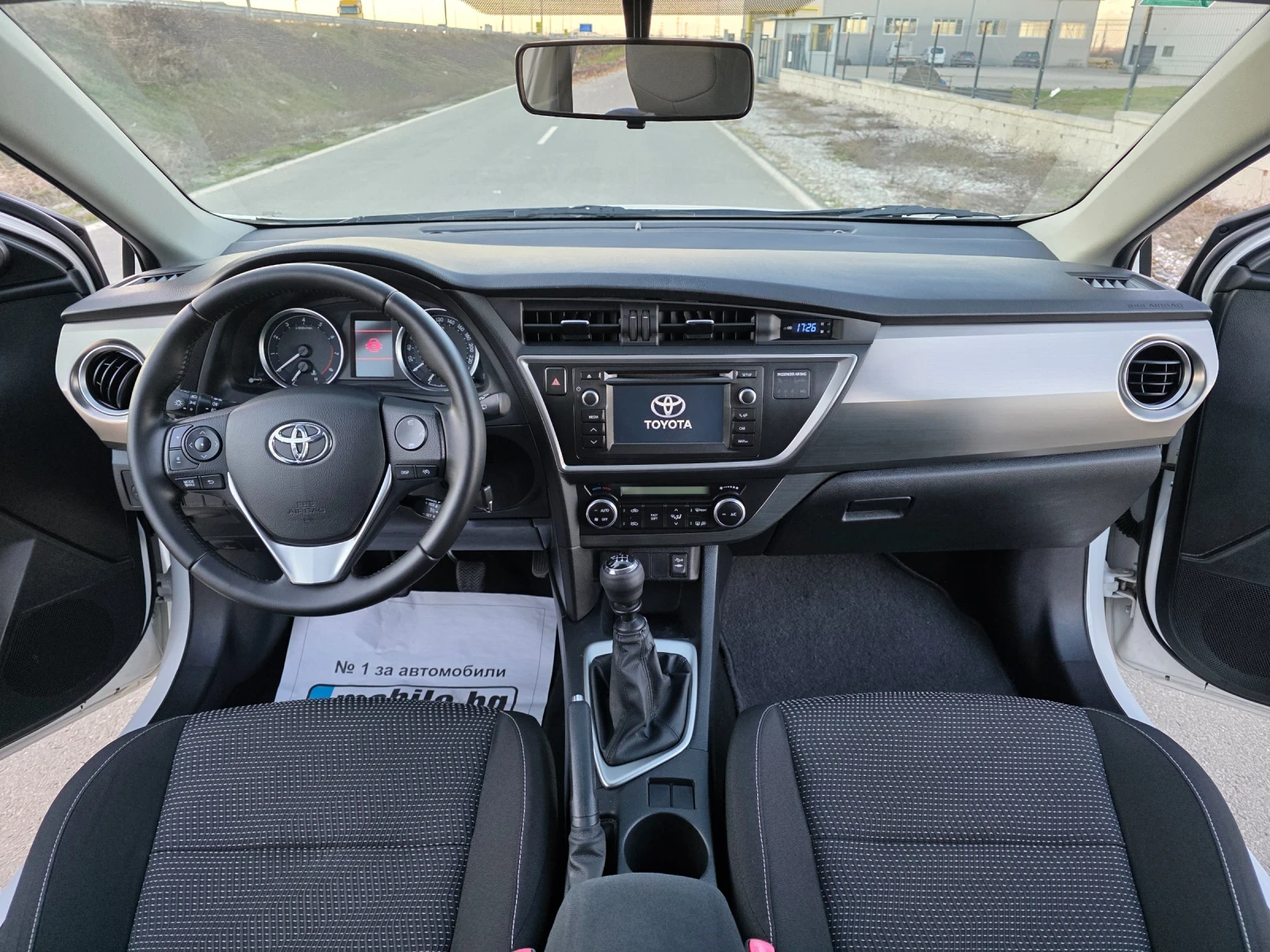 Toyota Auris 1.6 VVT ��������� ������ ���� 5 | Mobile.bg � ����������� 11
