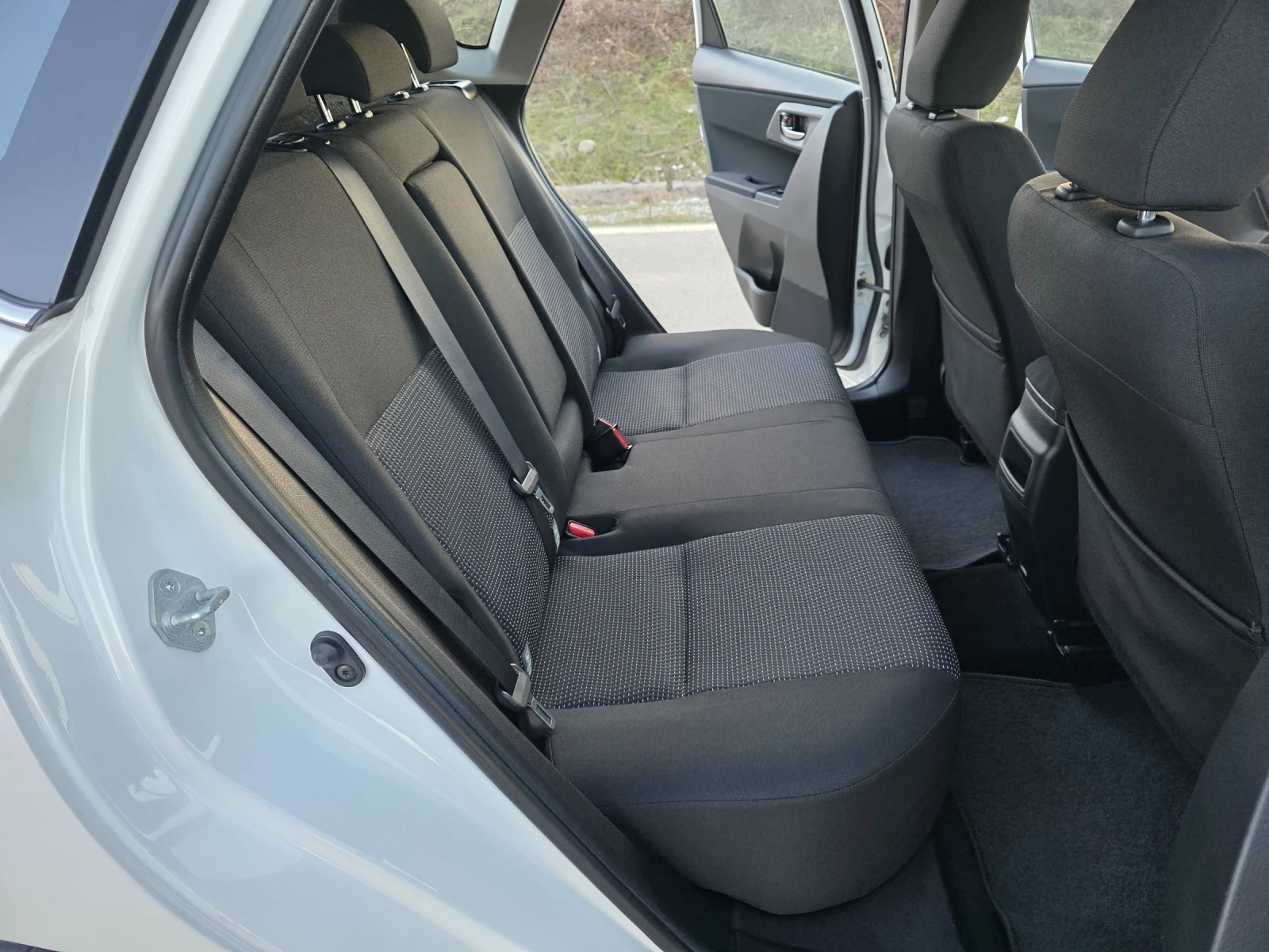 Toyota Auris 1.6 VVT Автопилот Камера Евро 5 - изображение 9