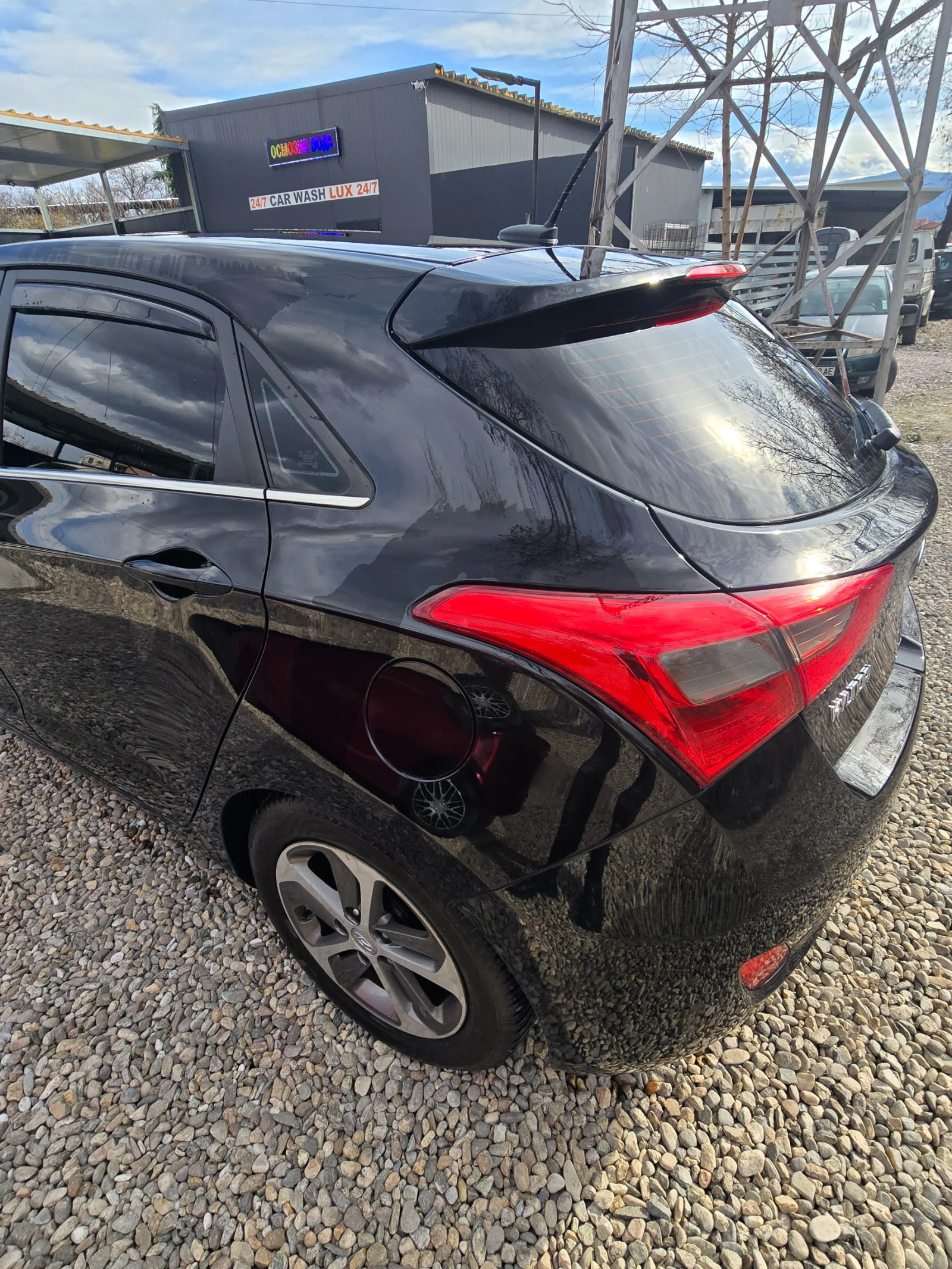 Hyundai I30 1.6i, снимка 3 - Автомобили и джипове - 53740977