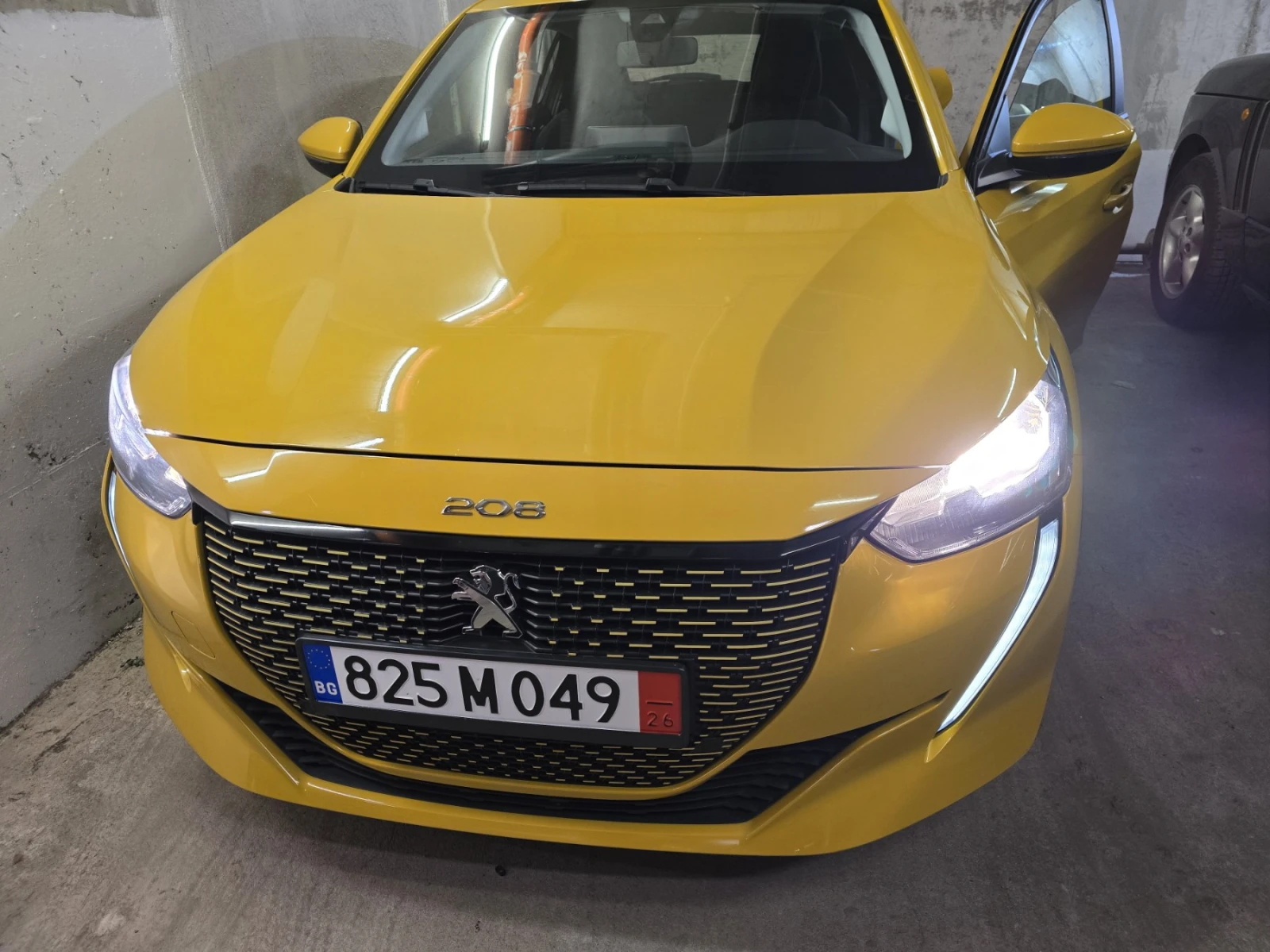 Peugeot 208 Active, снимка 7 - Автомобили и джипове - 53838750