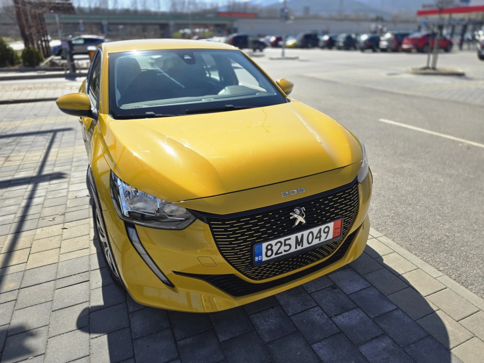 Peugeot 208 Active, снимка 4 - Автомобили и джипове - 53838750
