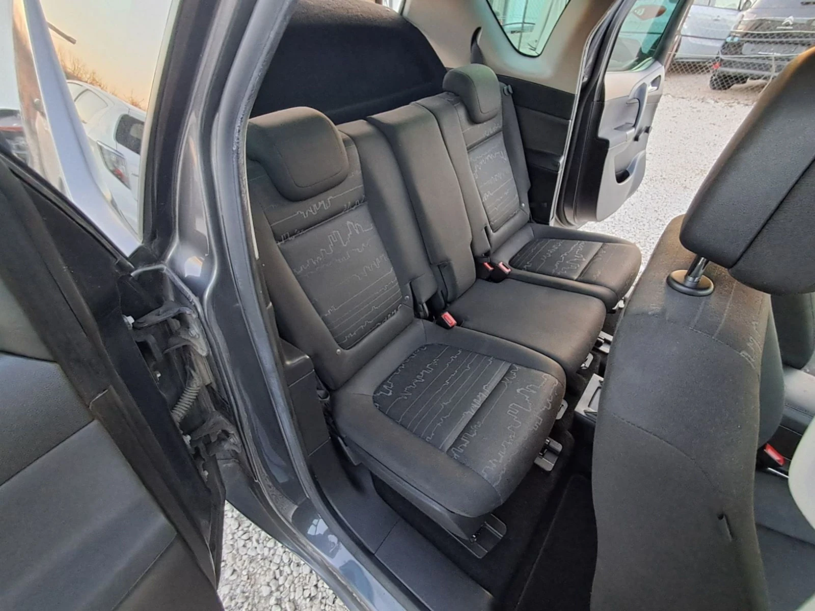 Opel Meriva 1.4i НАВИГАЦИЯ, снимка 13 - Автомобили и джипове - 53858314