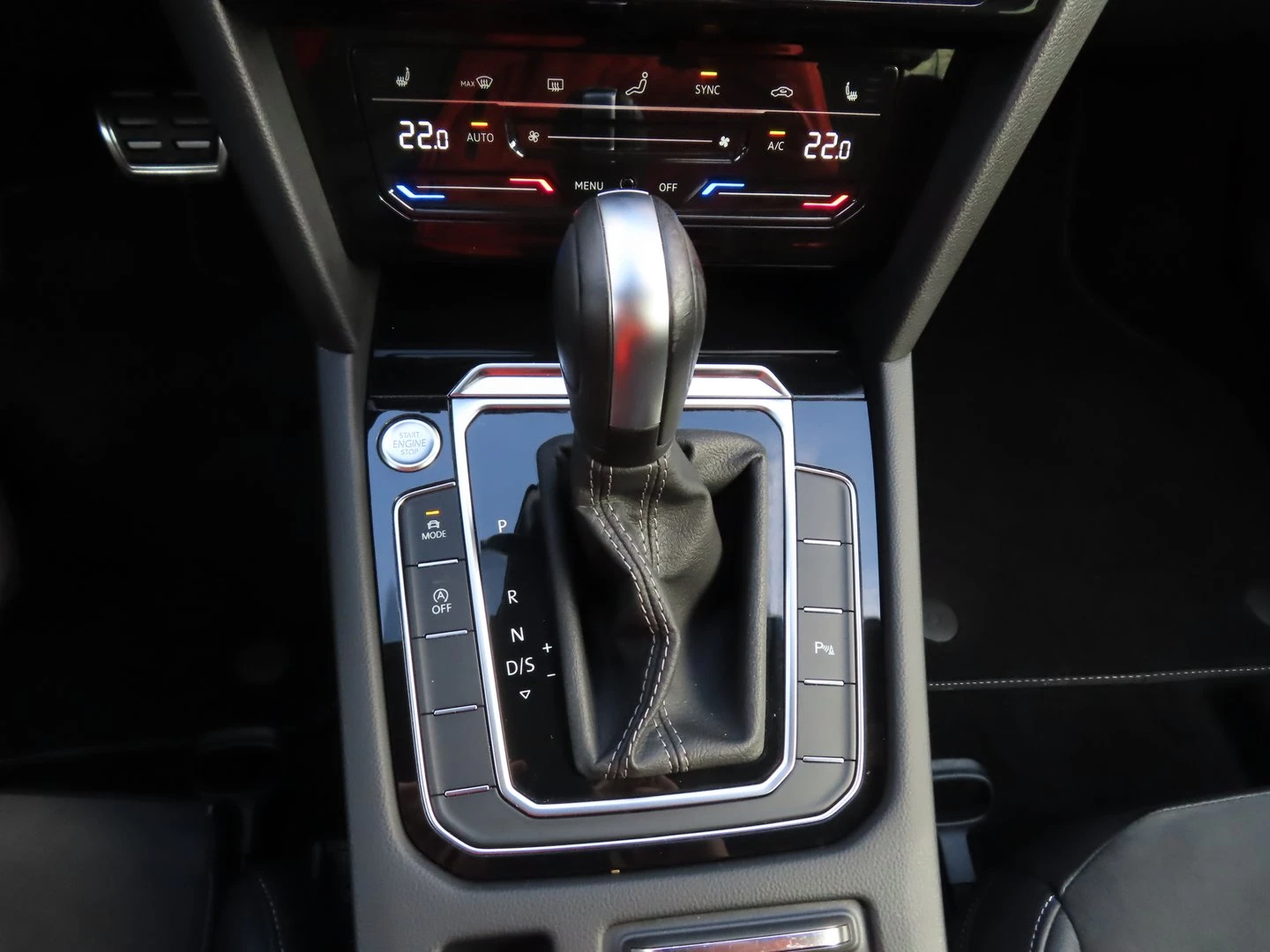VW Arteon, снимка 12 - Автомобили и джипове - 56422779