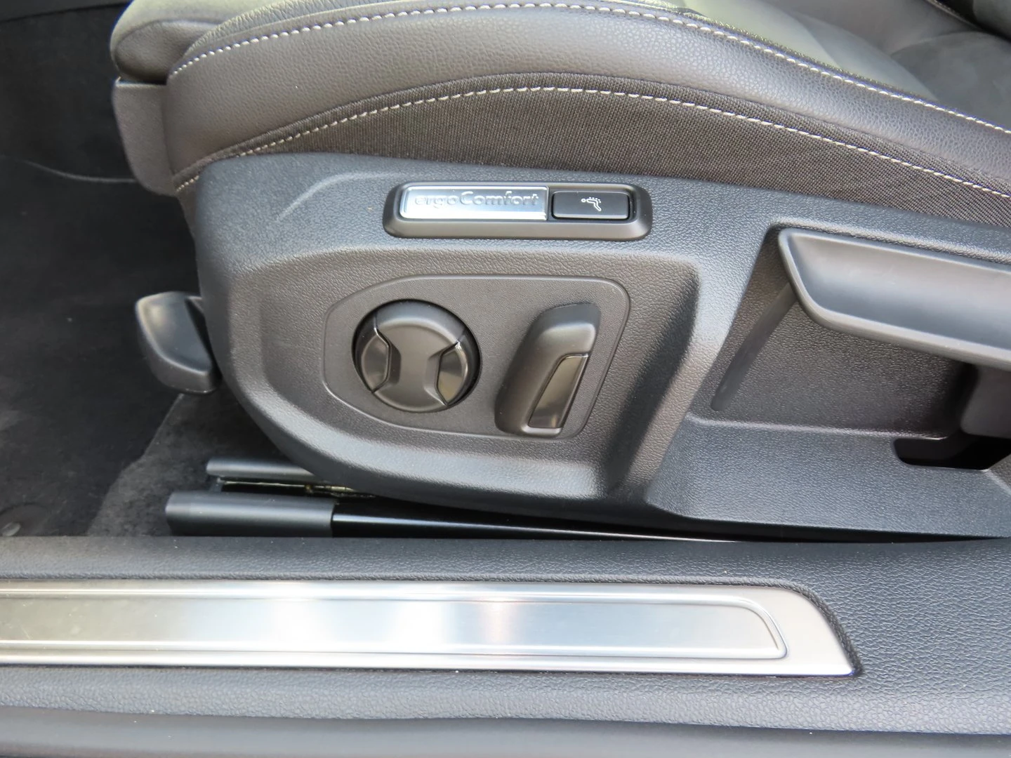 VW Arteon, снимка 14 - Автомобили и джипове - 56422779