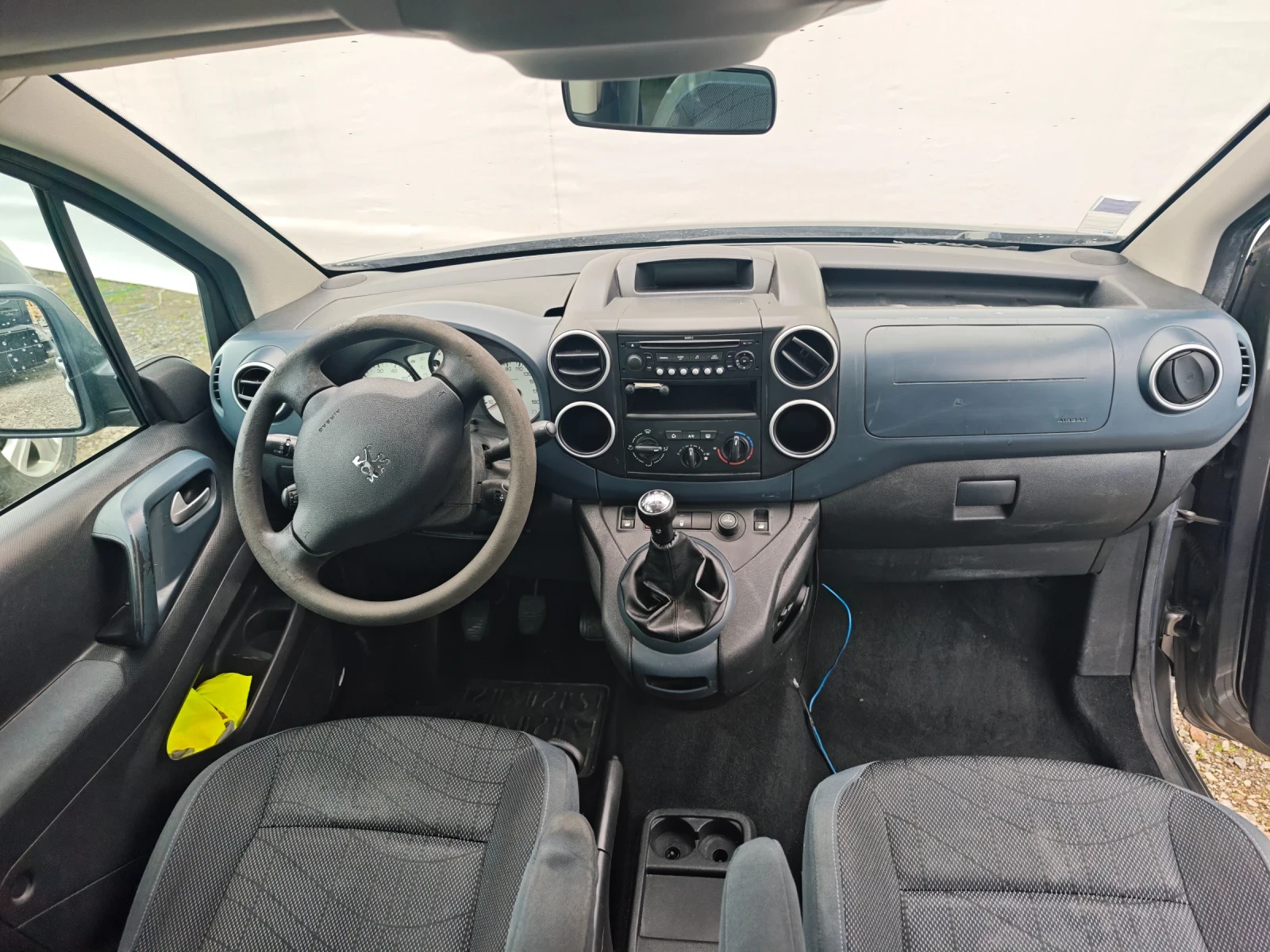 Peugeot Partner 1.6HDI, снимка 7 - Автомобили и джипове - 54639857