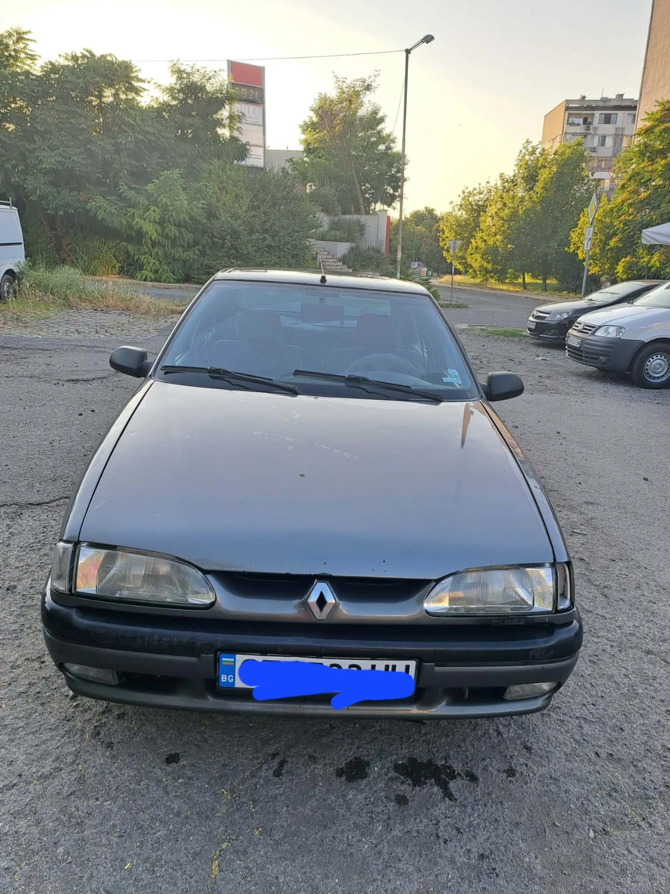 Renault 19 Shamad, снимка 3 - Автомобили и джипове - 54660660