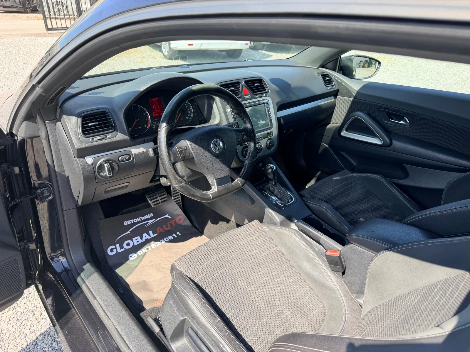 VW Scirocco 1.4 TSI, снимка 10 - Автомобили и джипове - 54839770