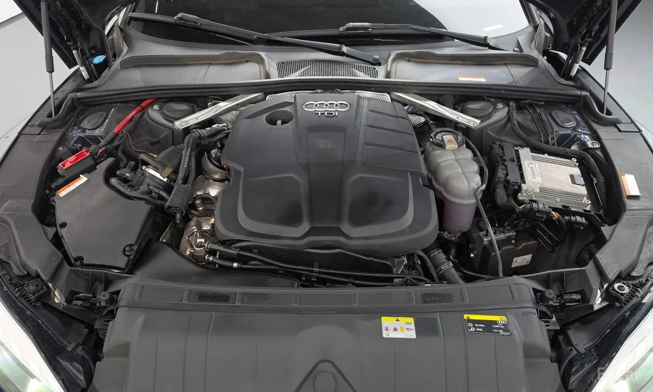 Audi A5 * 40 TDI Quattro Premium Sportback * БЕЗ ПЪРВОНАЧА, снимка 6 - Автомобили и джипове - 56126310