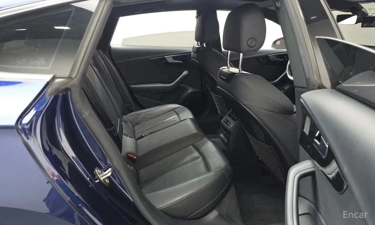 Audi A5 * 40 TDI Quattro Premium Sportback * БЕЗ ПЪРВОНАЧА, снимка 11 - Автомобили и джипове - 56126310