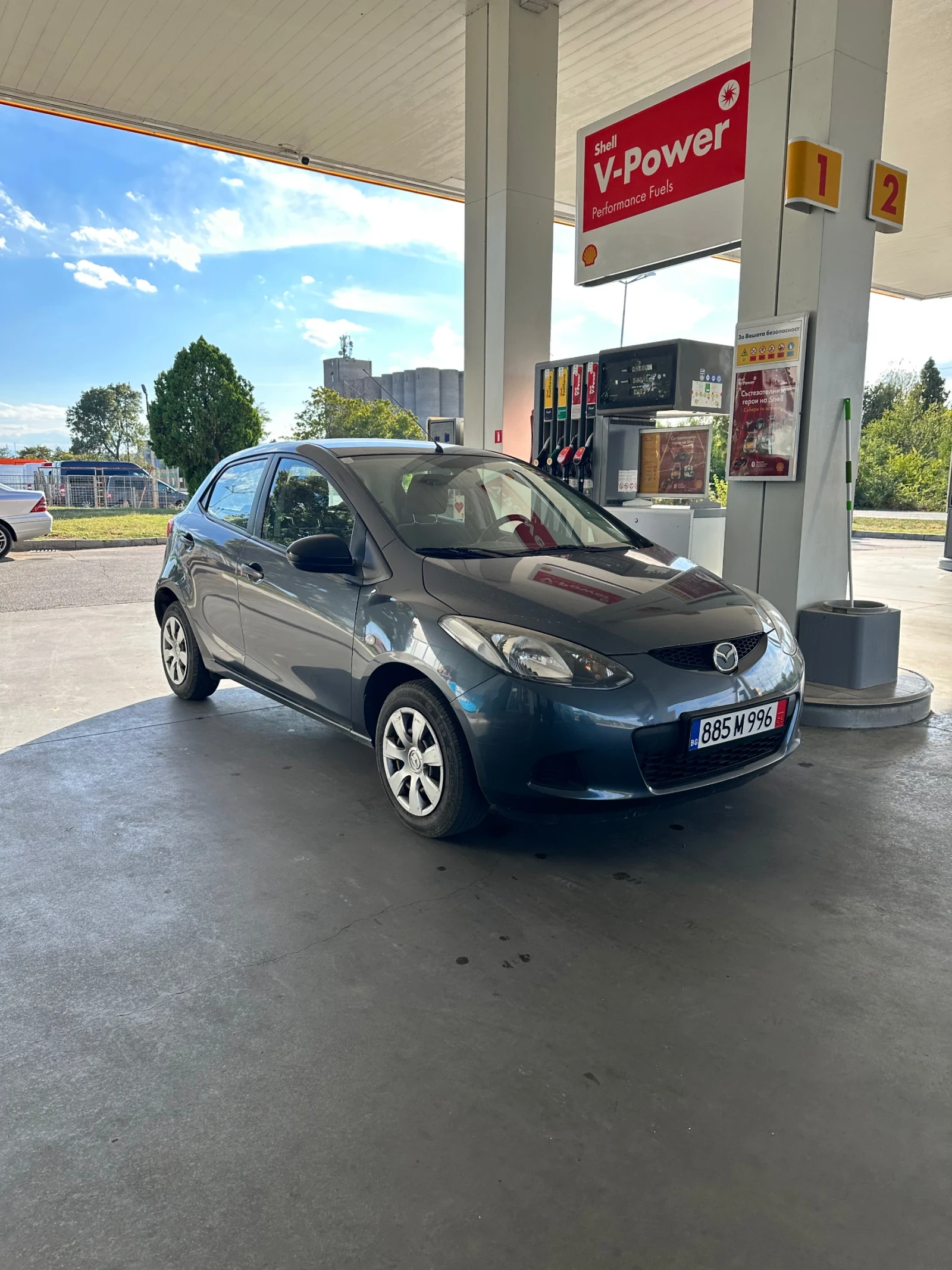 Mazda 2