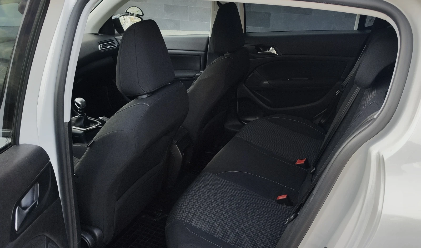 Peugeot 308 1.5 BlueHDi 131 2019 EURO 6 Android/Car Play  | Mobile.bg � ����������� 9