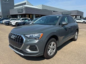 Audi Q3  Komfort  / DISTRONIC / LED / CARFAX , снимка 1