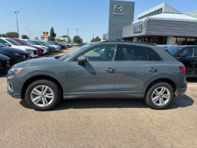 Audi Q3  Komfort  / DISTRONIC / LED / CARFAX , снимка 2