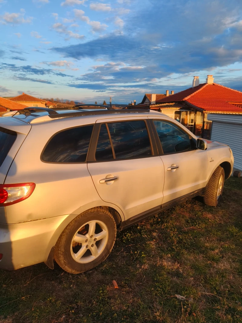 Hyundai Santa fe 2.2 CRDI 4WD 155кс, снимка 4 - Автомобили и джипове - 48731985