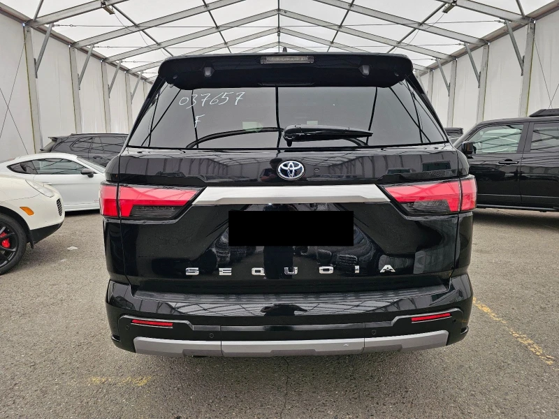 Toyota Sequoia 3.5 HYBRID/CAPSTONE/HEAD UP/PANO/360/JBL/7-МЕСТЕН/, снимка 6 - Автомобили и джипове - 50256984