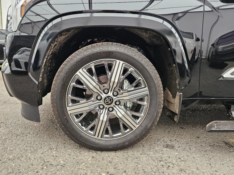 Toyota Sequoia 3.5 HYBRID/CAPSTONE/HEAD UP/PANO/360/JBL/7-МЕСТЕН/, снимка 4 - Автомобили и джипове - 50256984