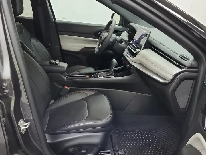 Jeep Compass LIMITED/ПОДГРЕВИ/ОБДУХВАНЕ/PREMIUM LEATHER/CARFAX, снимка 9 - Автомобили и джипове - 55173417