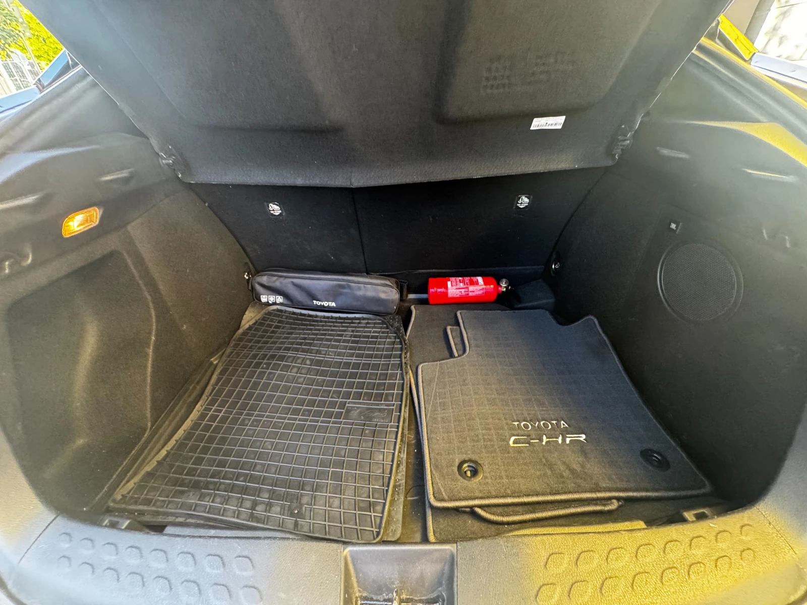 Toyota C-HR 1.8 (122 Hp) Hybrid e-CVT | Mobile.bg � ����������� 11