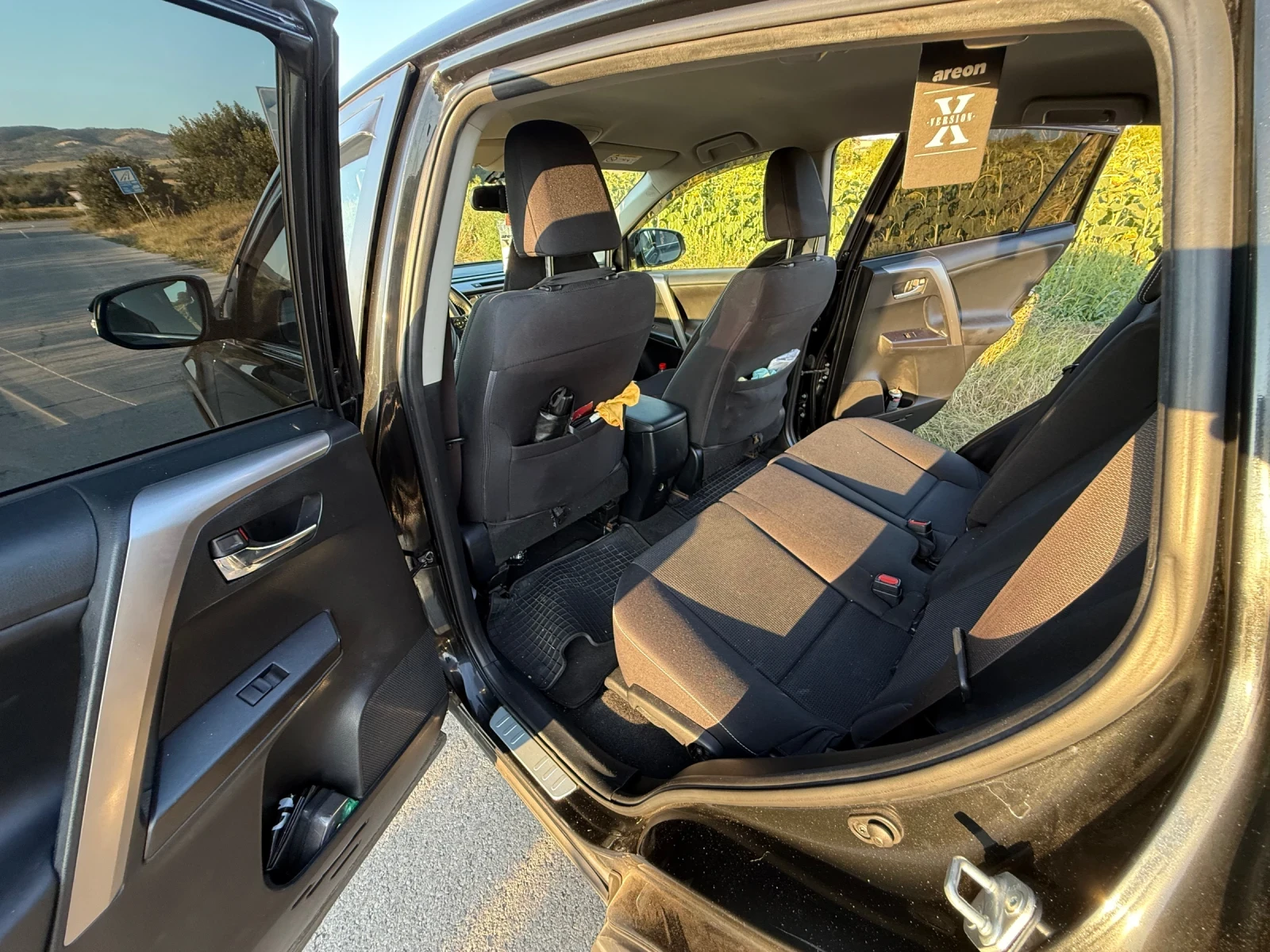 Toyota Rav4  2.0 D-4D IV facelift - изображение 9