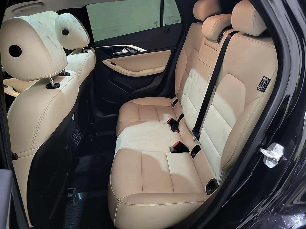 Infiniti QX30  AWD| PANO| ПОДГРЕВИ| CARFAX , снимка 13 - Автомобили и джипове - 53947940