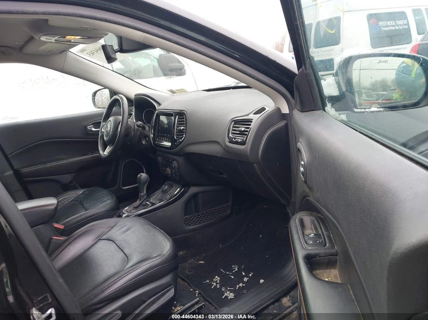 Jeep Compass * Limited 4X4* , снимка 5 - Автомобили и джипове - 54040362