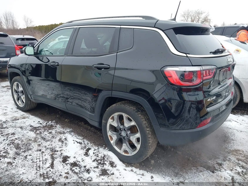 Jeep Compass * Limited 4X4* , снимка 3 - Автомобили и джипове - 54040362