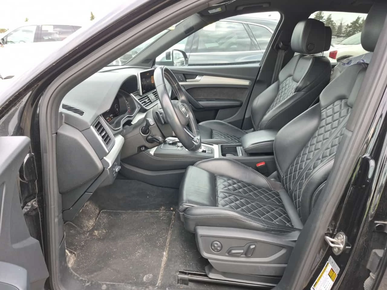 Audi SQ5 TECHNIK  CARFAX, снимка 5 - Автомобили и джипове - 54333488