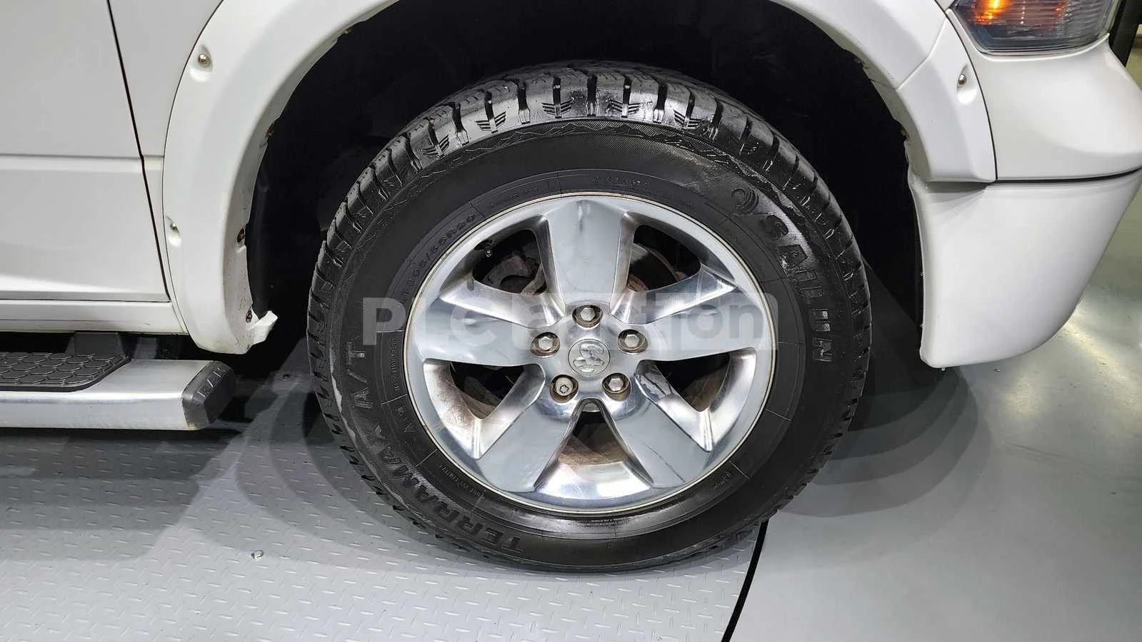 Dodge RAM 1500 5.7 HEMI 4x4| 360| ПОДГРЕВ| ШИБЕДАХ| ВКЛ.ТЕХНОТЕСТ, снимка 16 - Автомобили и джипове - 54929365