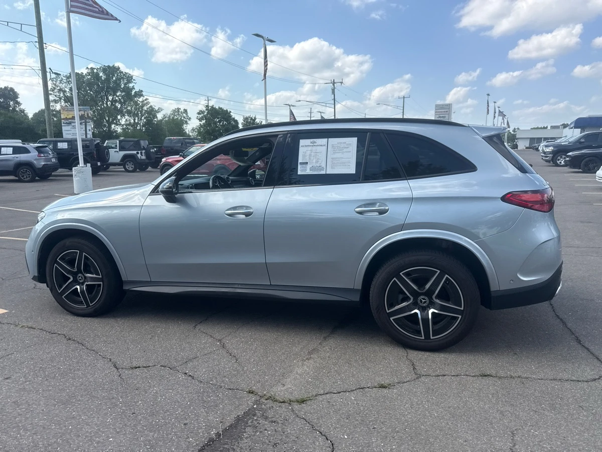 Mercedes-Benz GLC 300 AMG , снимка 3 - Автомобили и джипове - 55113695