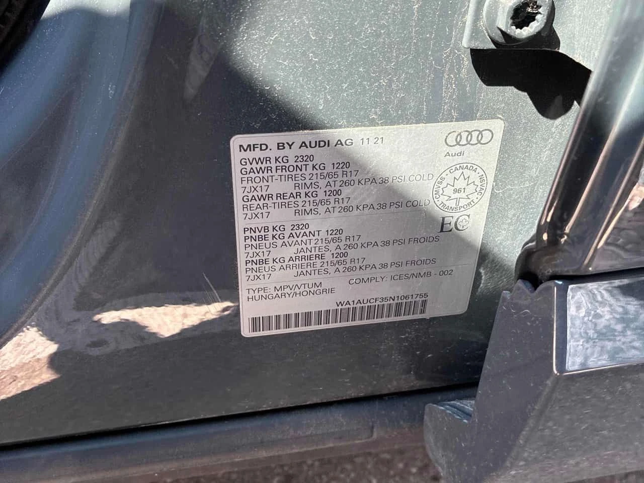 Audi Q3  Komfort  / DISTRONIC / LED / CARFAX , снимка 12 - Автомобили и джипове - 55538155
