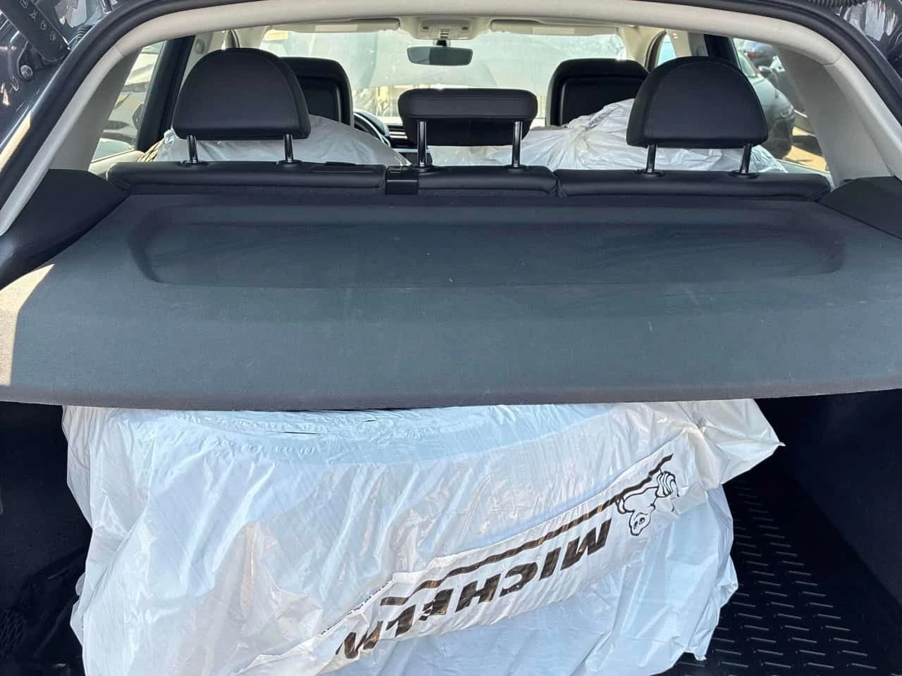 Audi Q3  Komfort  / DISTRONIC / LED / CARFAX , снимка 10 - Автомобили и джипове - 55538155