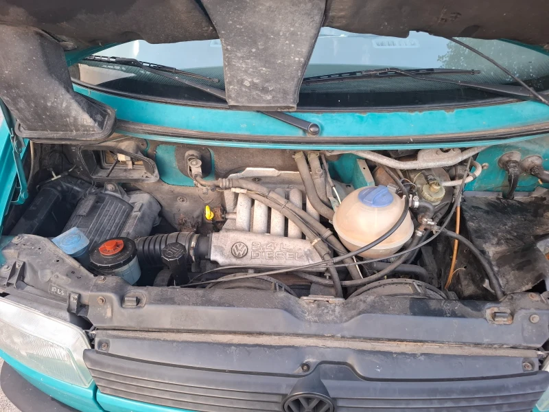 VW Caravelle 2.4D, снимка 10 - Бусове и автобуси - 51747349