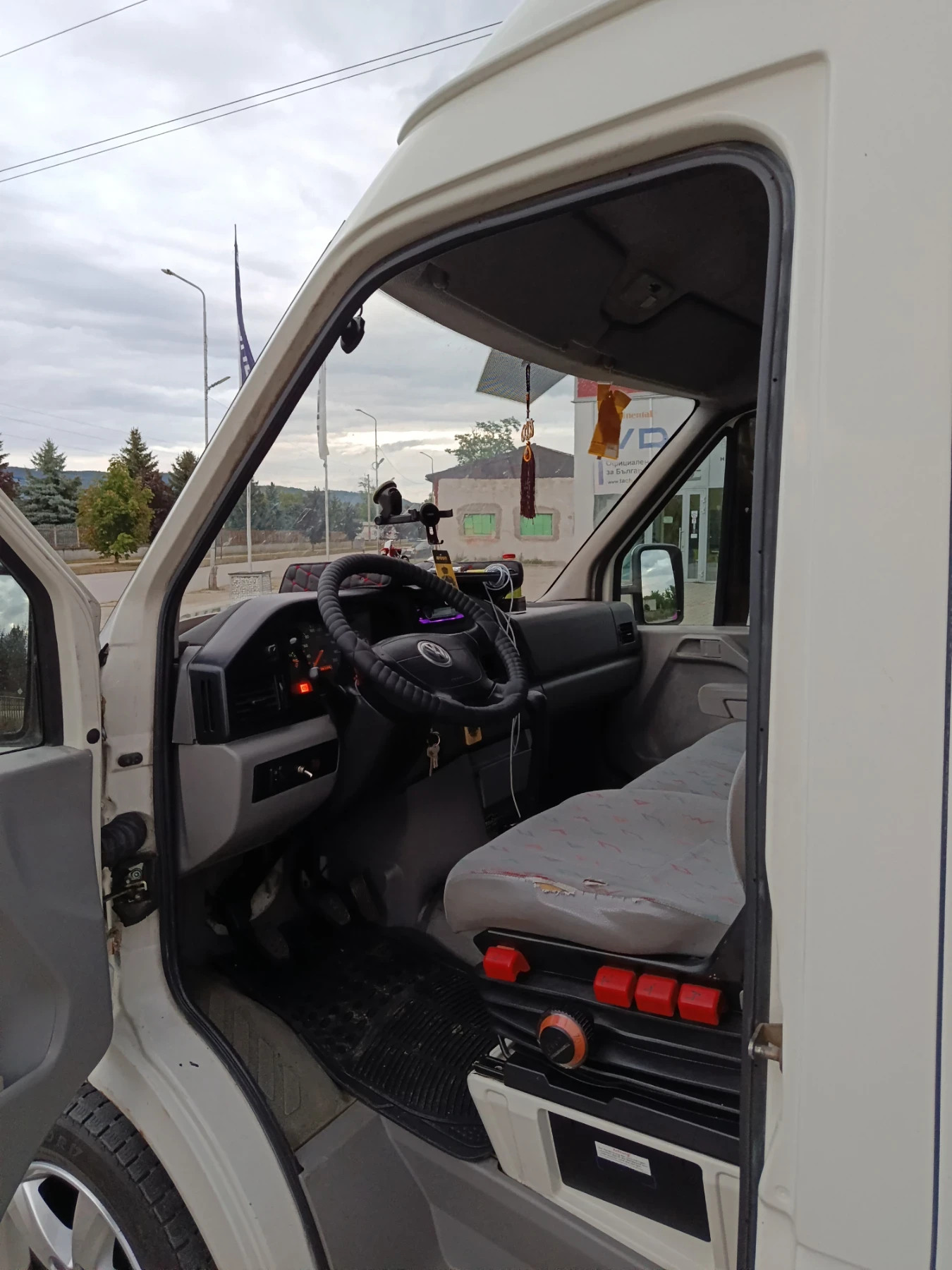 VW Lt 2.8TDI, снимка 5 - Бусове и автобуси - 55382440