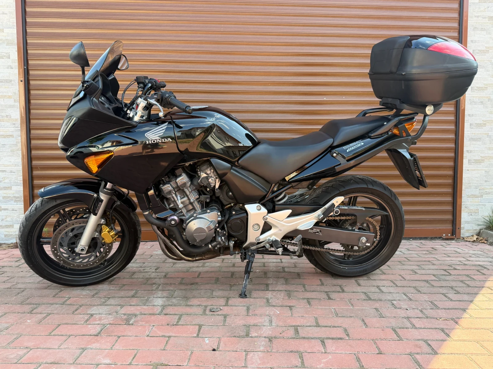 Honda Cbf 600 S - ABS, снимка 2 - Мотоциклети и мототехника - 55325738