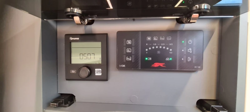 Кемпер Laika KOSMO L 409, снимка 5 - Каравани и кемпери - 52007643