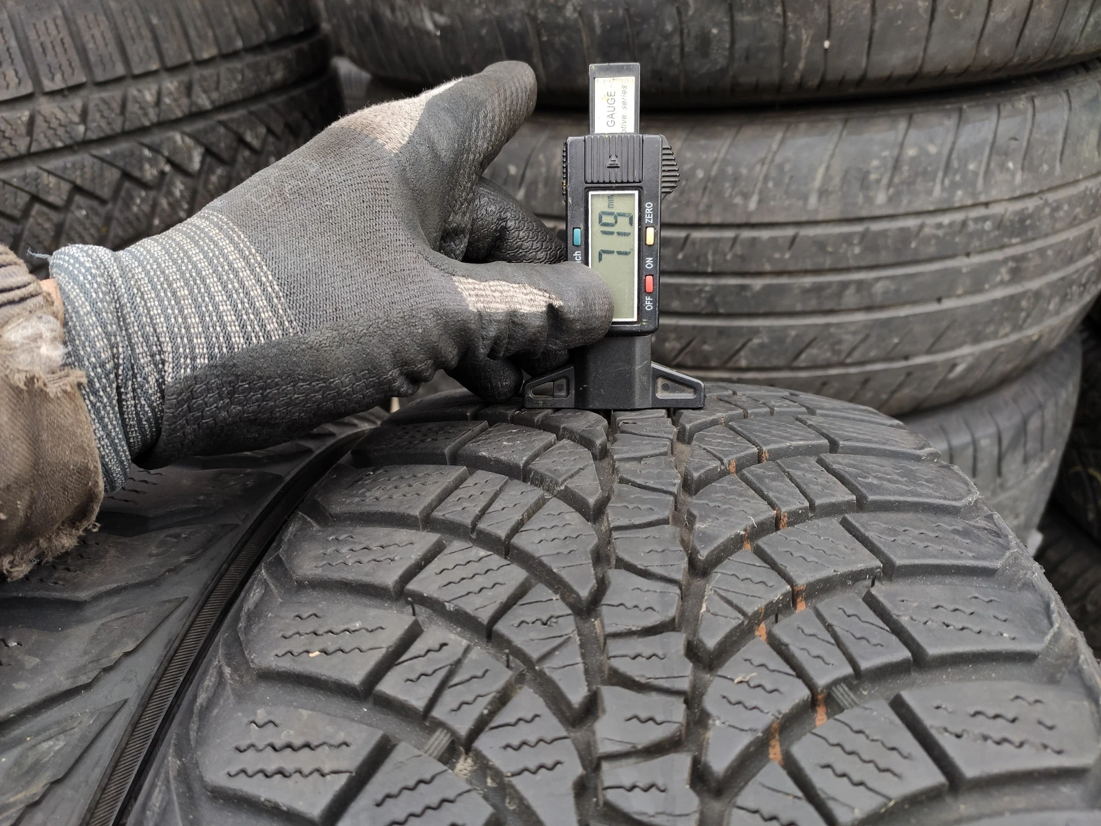  215/50R17 | Mobile.bg   4