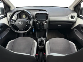 Toyota Aygo 1.0/Nav/Camera/Cruise control/PDC/LED, снимка 9
