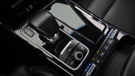 Kia Stinger 2.0* BLIND SPOT* ЕЛ. БАГАЖНИК* HUD* КРАЙНА ЦЕНА, снимка 9