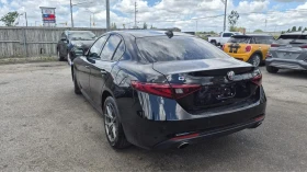 Alfa Romeo Giulia Ti AWD * DIS * ПОДГРЕВ * HARMAN K, снимка 4