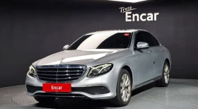 ������ Mercedes-Benz E 220