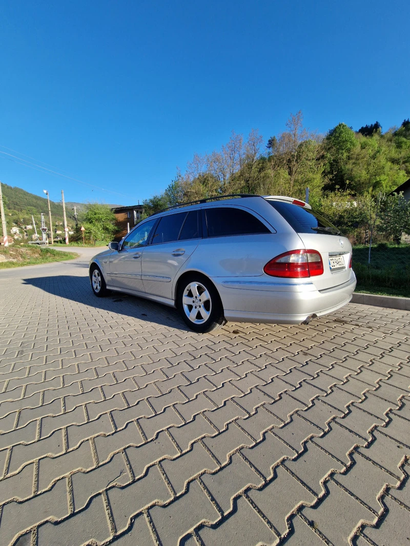 Mercedes-Benz E 270, снимка 6 - Автомобили и джипове - 47619131