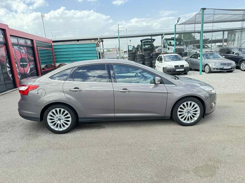 Ford Focus 1.1, снимка 5 - Автомобили и джипове - 46181191